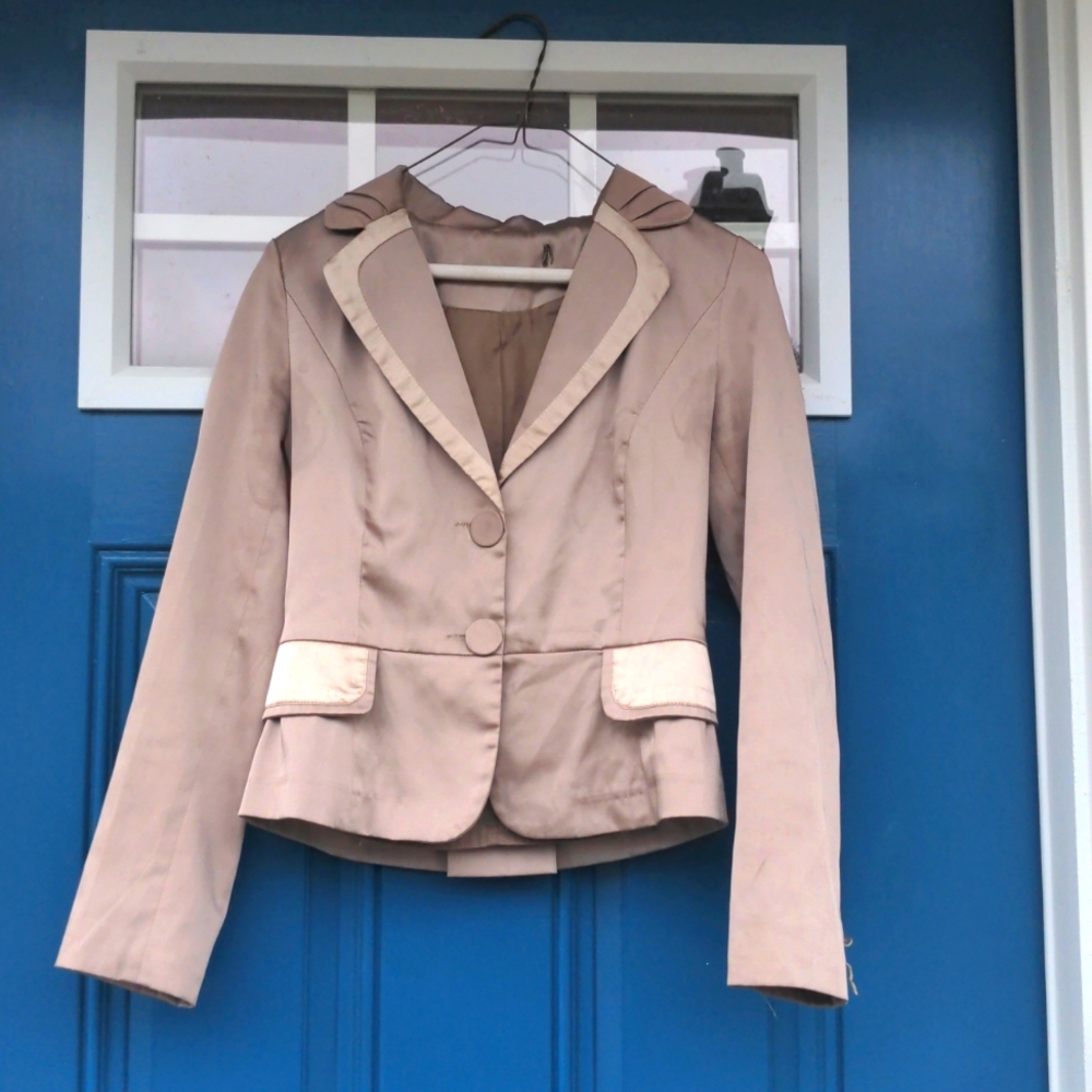Elegant suit jacket